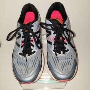 new balance women's w860gp8